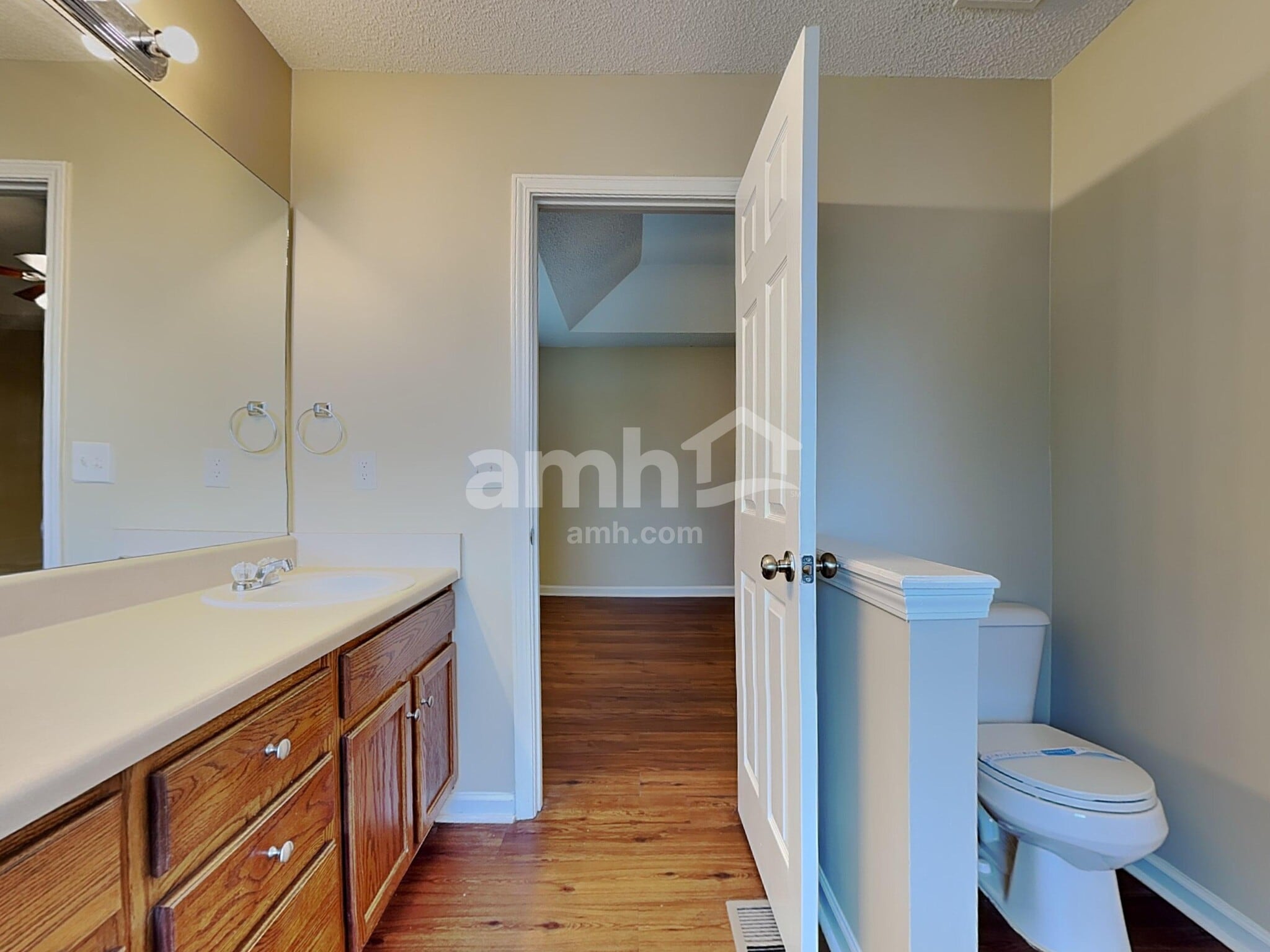 Building Photo - 7209 Cedar Forest Dr