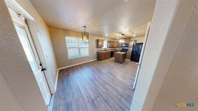 Building Photo - 307 Dober St