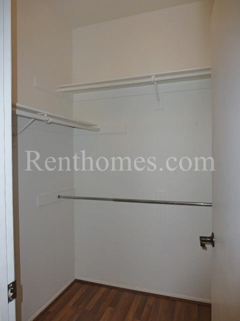 Building Photo - Mission Valley, 2220 Camino De La Reina #213 - Great Location Close to All!