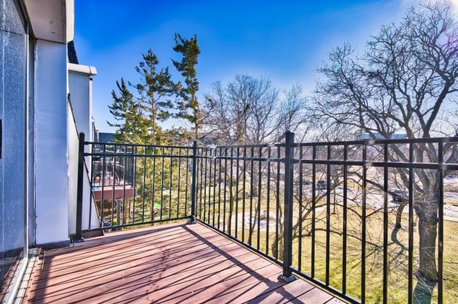 Building Photo - 5200 Carriage Way Dr