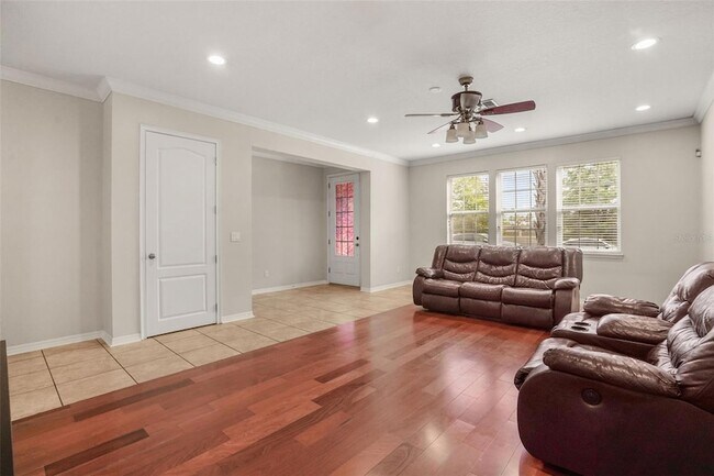 Building Photo - 561 Telfair Square Ct