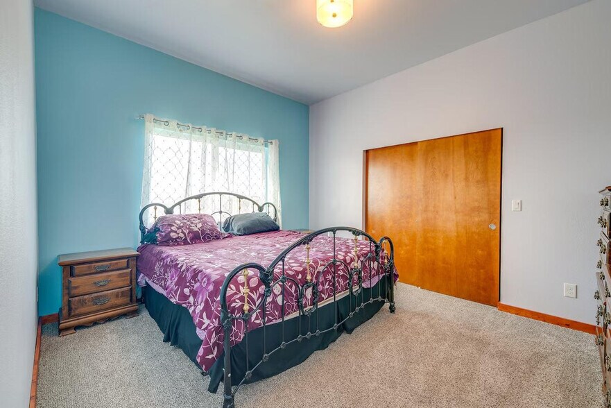 Building Photo - 975 S Sand Dune Ave SW