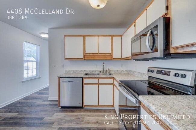 Building Photo - 4408 McClelland Dr