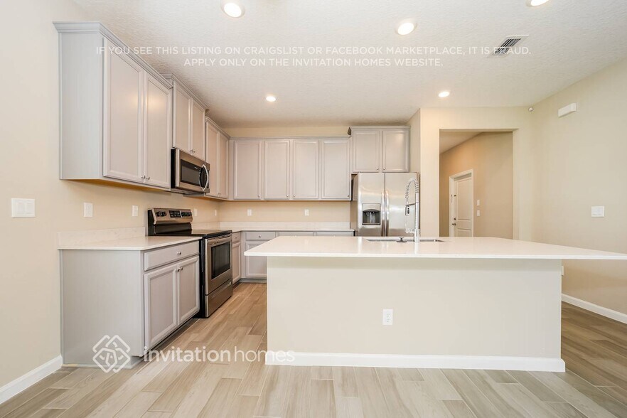 Building Photo - 11243 Oyster Creek Rd