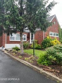 Building Photo - 308 Myrtle St