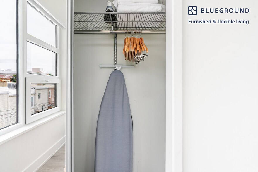 Building Photo - 1324 North Capitol St NE