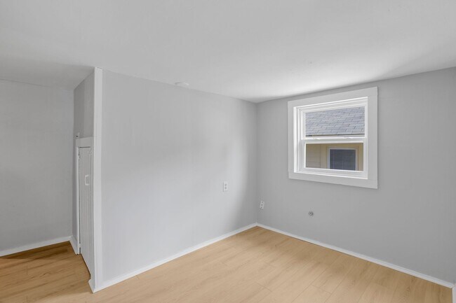 Building Photo - 157 S Eureka Ave