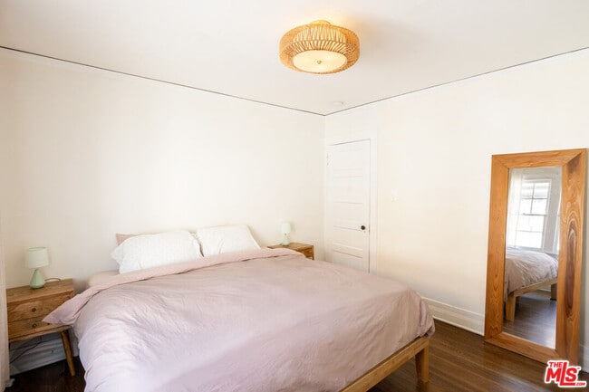 Building Photo - 5742 6th Ave