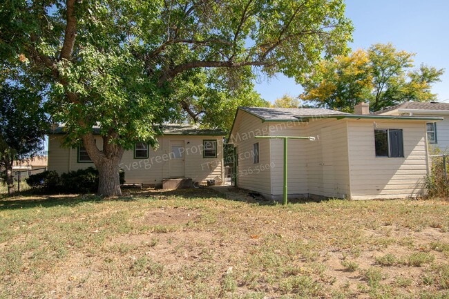 Building Photo - 2541 N Garfield Ave