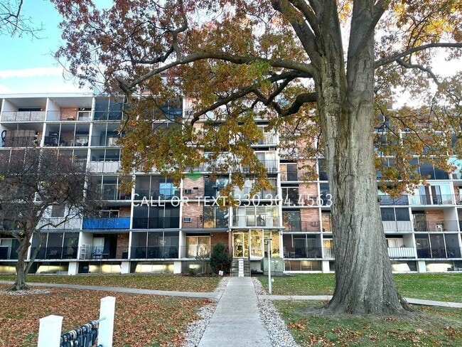 Building Photo - 2331 E Market St