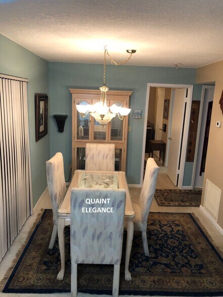 Building Photo - 3515 Sable Palm Ln