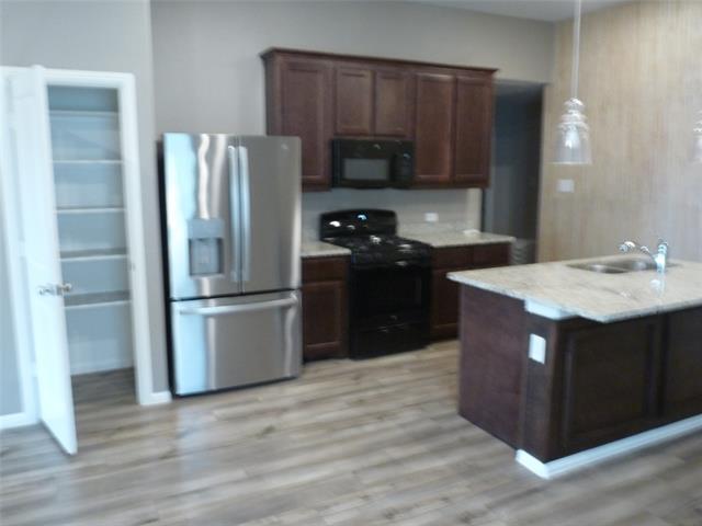 Building Photo - 14020 Danesdale Dr