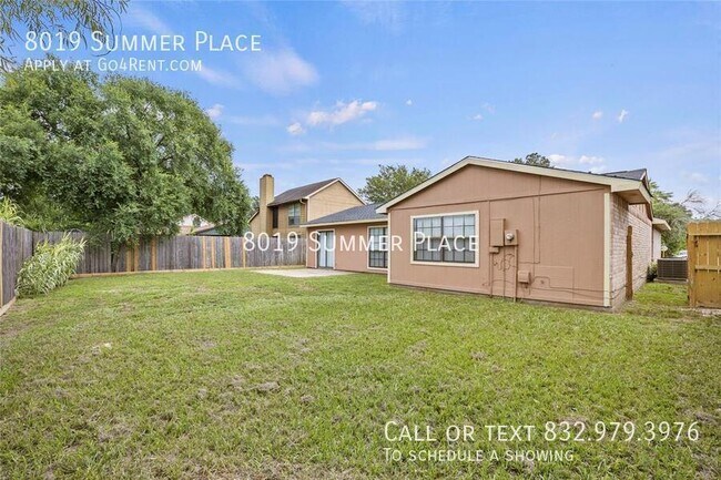 Building Photo - 8019 Summer Pl Dr