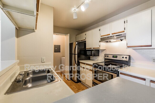 Primary Photo - 4225 Thornbriar Ln