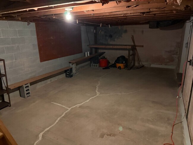 Building Photo - 38 Williamson Ave