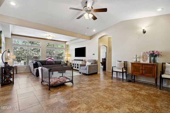 Building Photo - 5936 Anapaula Dr