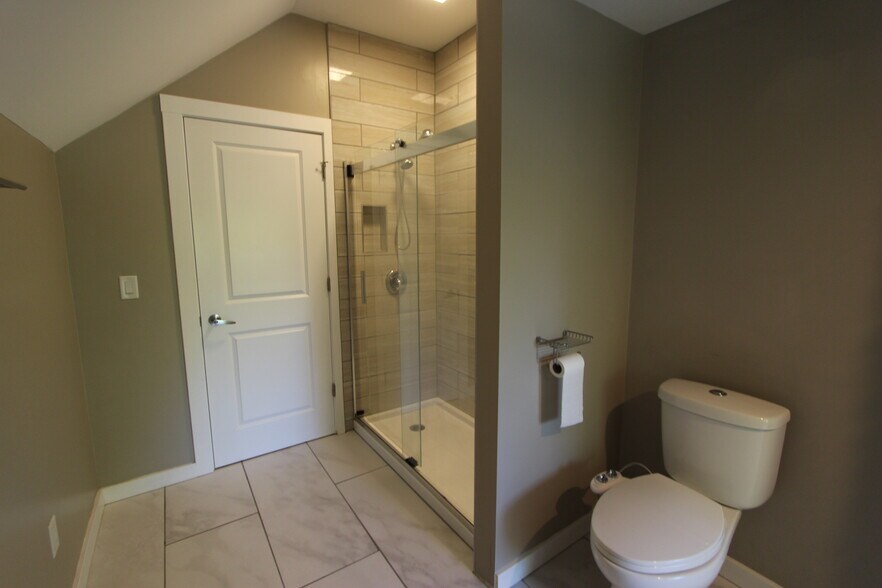 Building Photo - 164 N 18th St