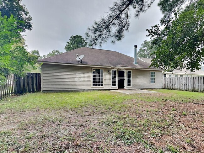 Building Photo - 388 Shady Oak Cir