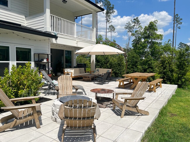 Building Photo - 261 Starnberg Ct