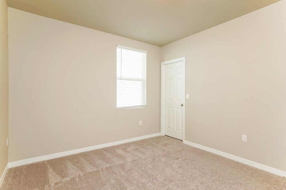 Building Photo - 5292 Sanders Oak Trl