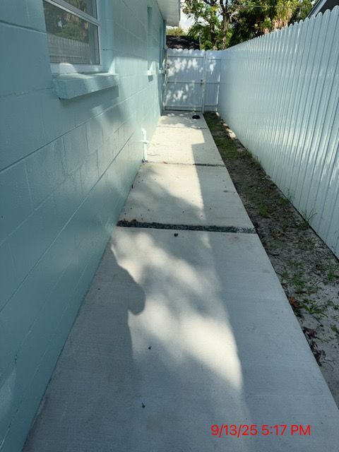 Building Photo - 3012 Ybor St