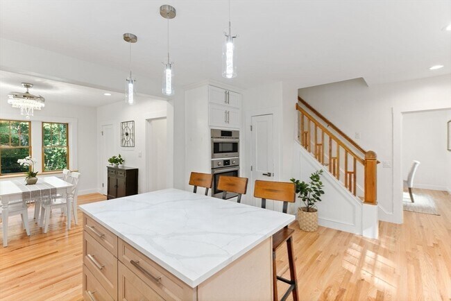 Building Photo - 98 Union St