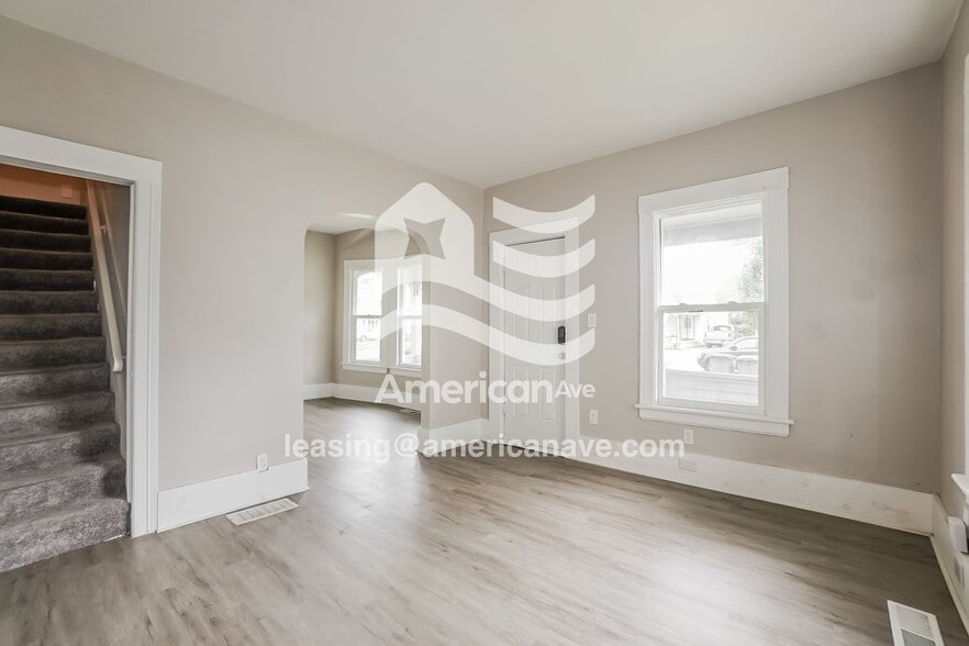 Building Photo - 4043 Vermaas Ave