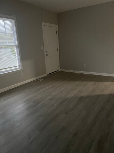 Building Photo - 122 Highland Dr