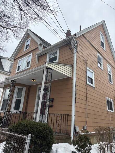 Building Photo - 14 Virginia St