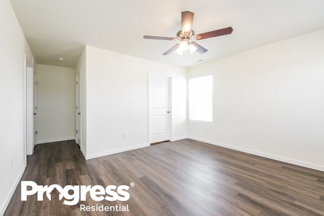 Building Photo - 13438 Oneida Ln