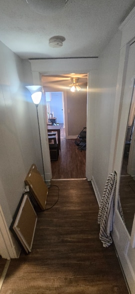 Building Photo - 42 Storer St