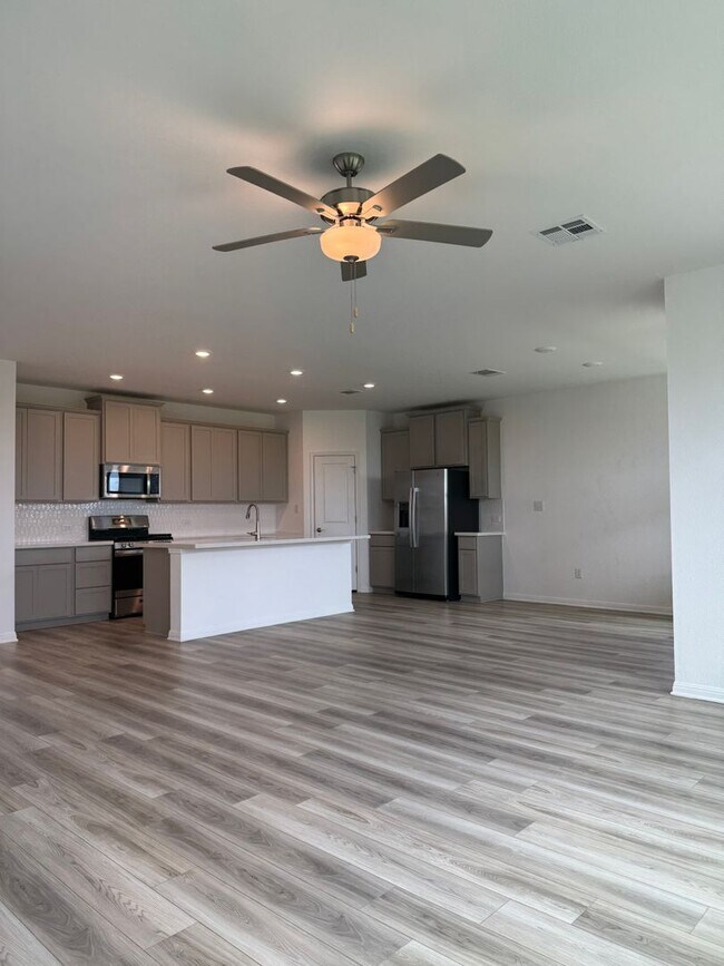 Building Photo - 4 BR/2.5BA | Newly Renovated Single Family Home | 1-Car Covered Parking | Gated backyard