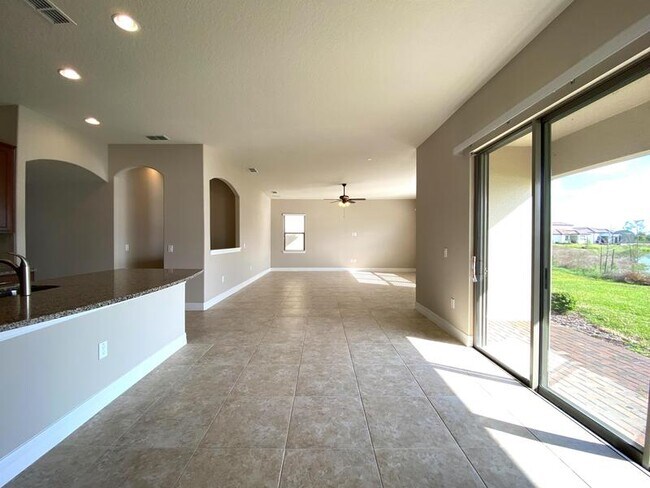 Building Photo - 11316 Lemon Lake Blvd