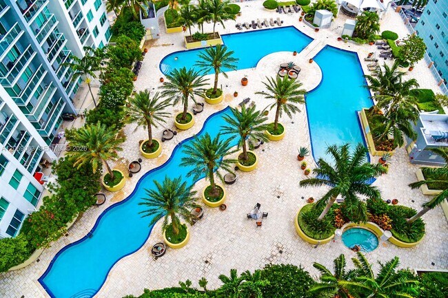 Building Photo - 244 Biscayne Blvd