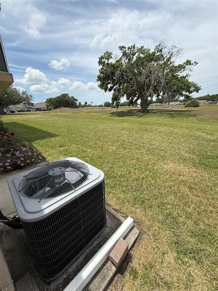 Building Photo - 731 Masterpiece Dr