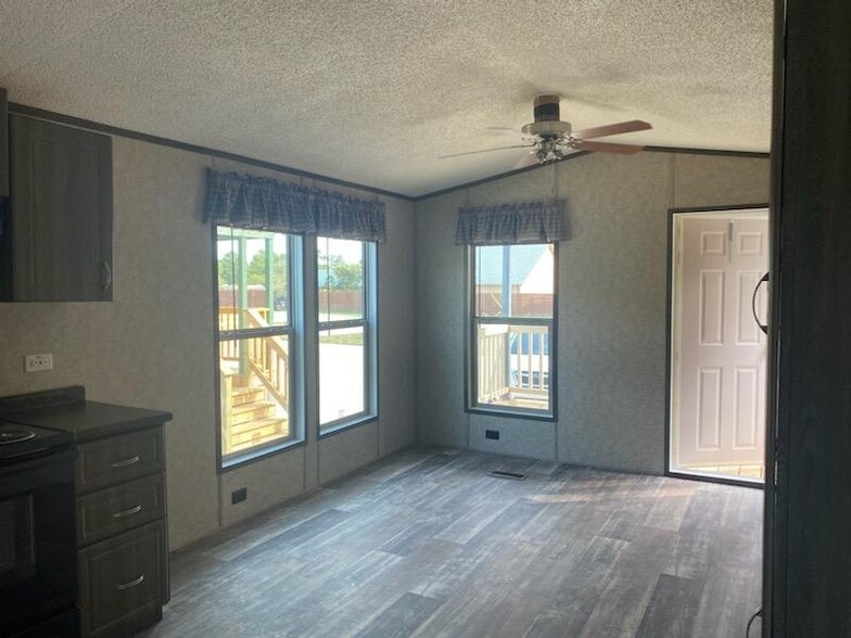 Building Photo - 15406 FM 3083 Rd