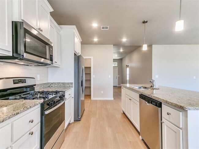 Building Photo - 8313 NW 163rd Ter