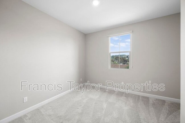 Building Photo - 10912 Jericho Way