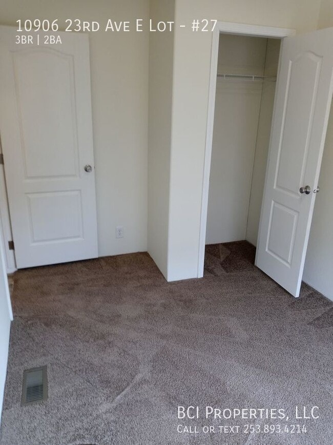 Building Photo - 10906 23rd Ave E