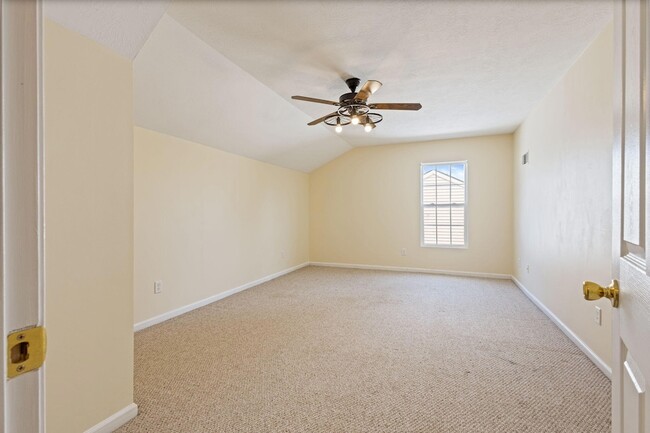 Building Photo - 422 Northrop Pl