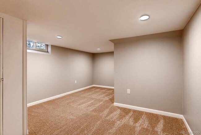 Building Photo - Beautiful Brick Bungalow near Denver Zoo and the Museum of Nature and Science!