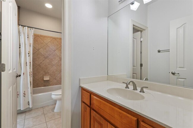 Building Photo - 13700 Madrone Mountain Way