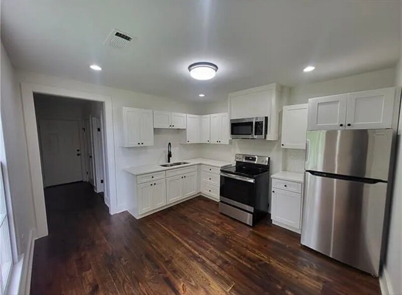 Building Photo - 1434 Louisa St