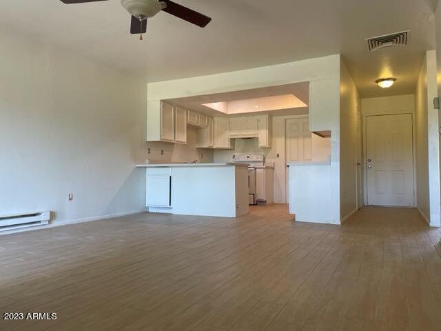 Building Photo - 1030 N Old Chisholm Trail