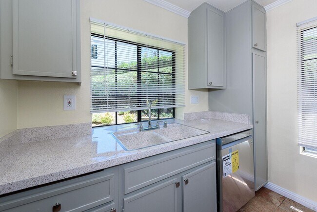 Building Photo - 13294 Wimberly Square