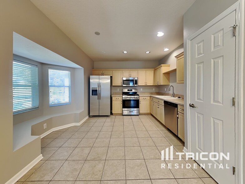 Building Photo - 10834 Newbridge Dr