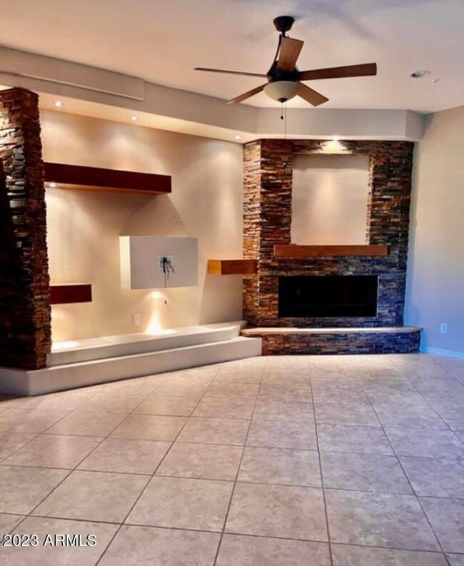 Building Photo - 13728 W Creosote Dr