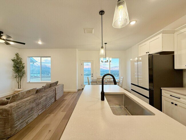 Building Photo - 2886 Red Velvet Ln