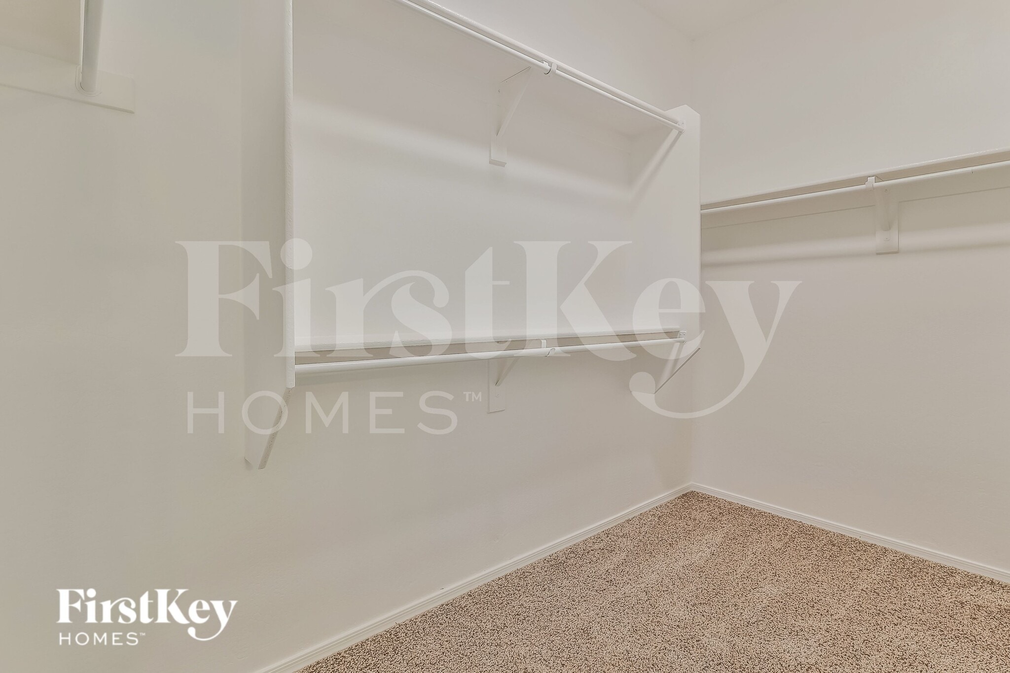 Building Photo - 11734 W Chase Ln