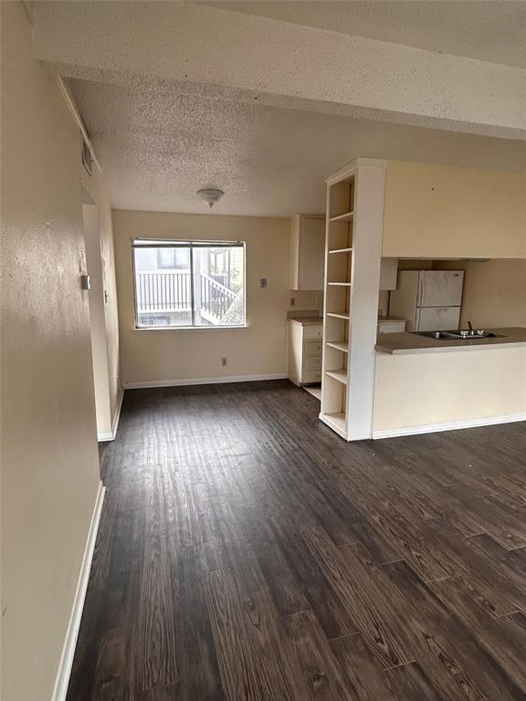 Building Photo - 2408 Longview St